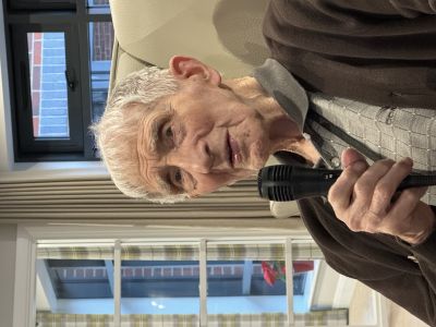 Brook Lodge Residents Shine at Joyful Karaoke Night