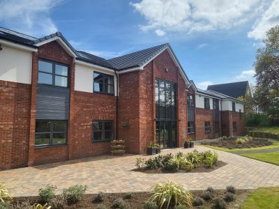 Heatherton House Hosts Heartwarming 90th Birthday for Ivan