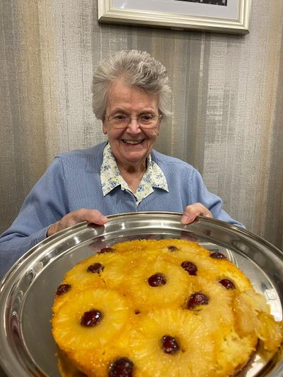 Pineapple Cake Brings Sweet Memories and Joy at Heatherton House