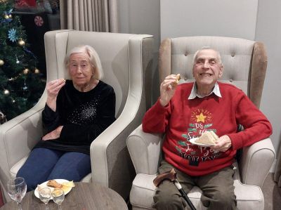 Festive Magic Unites Harbour Manor at Christmas Celebration