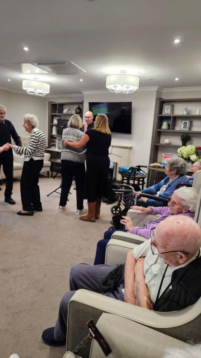Harmony and Joy: Pip's Magical Evening at Harbour Manor