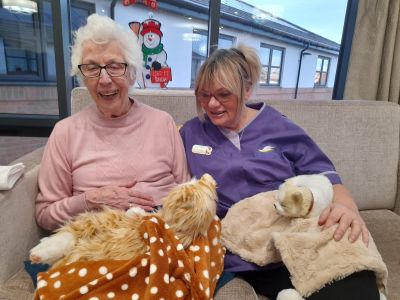 Heartfelt Animal Therapy and Christmas Cheer at Old Norse Lodge